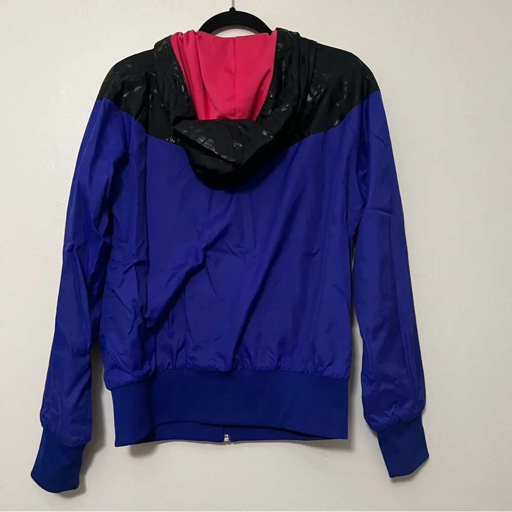 Nike windrunner hooded